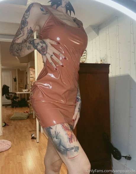 ニューハーフが男とセックスするオンリーファンズ 限定 写真