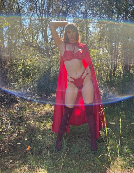 ブロンドのお尻オンリーファンズ 無料ヌード 写真