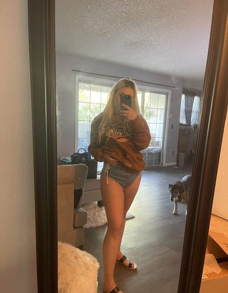 TheyCallMeKirby ヌードスター 写真