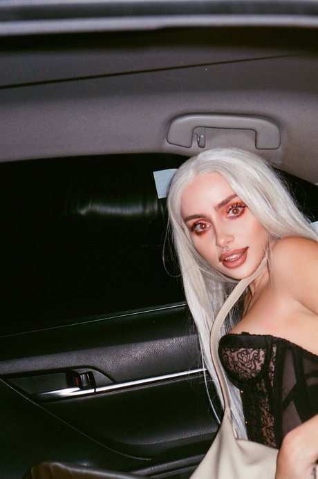 軍事オンリーファンズ ホットxxx 写真