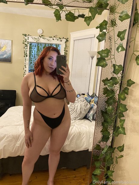 黒人女性のオンリーファンズ 美しいポルノ 画像