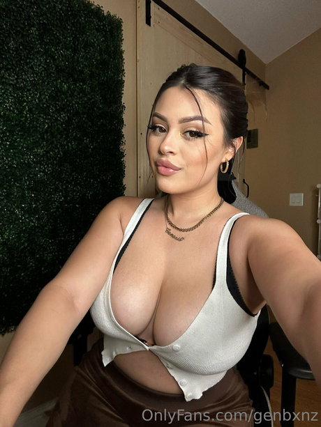 黒檀の指入れオンリーファンズ ポルノ ギャラリー