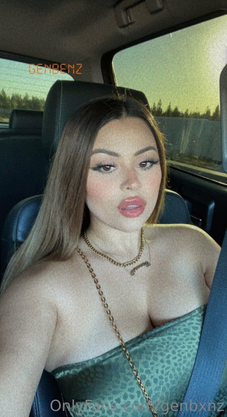 足 マンコ オンリーファンズ xxx 写真