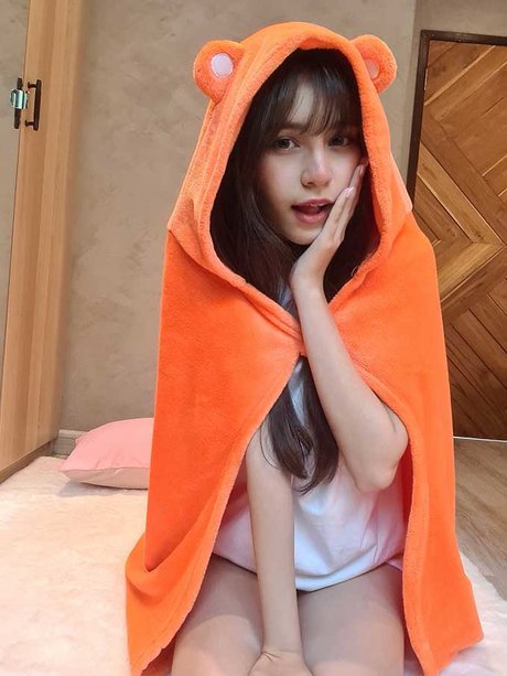 Isabelle haris ヌードスター アーカイブ