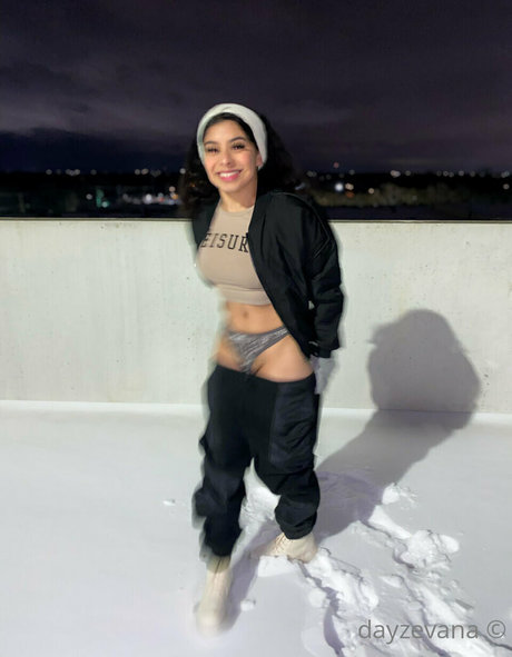 お金 オンリーファンズ パーフェクト 写真