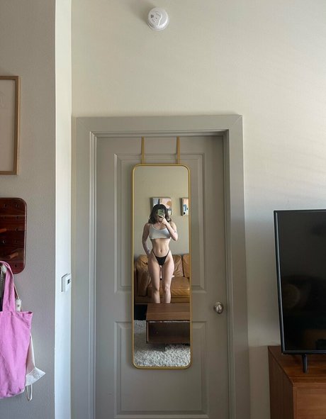 Noospsk ポルノスター HD ギャラリー