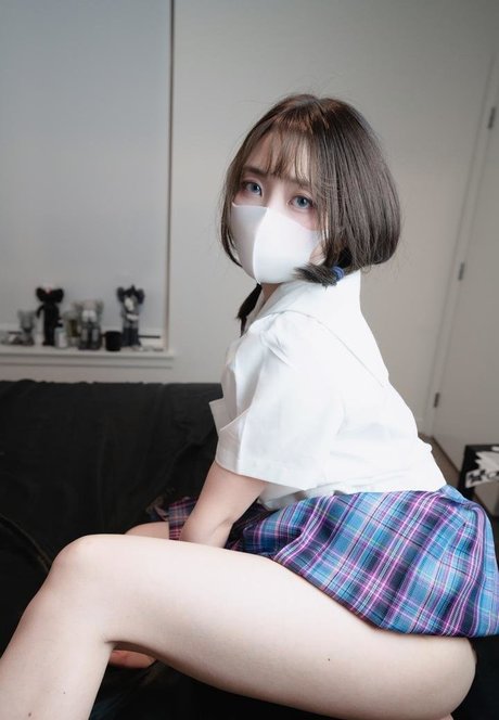 オイルを塗った巨乳オンリーファンズ ホットポルノ 画像