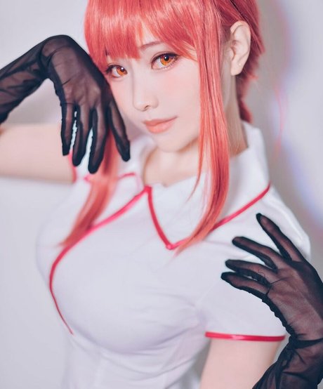 Ely Cosplay ポルノスター 美しい 写真
