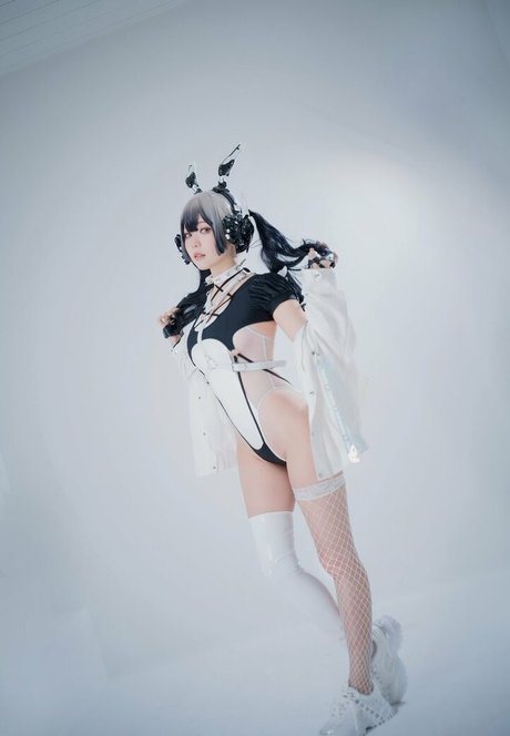 Ely Cosplay セックススター 写真