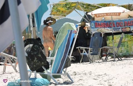 Casal Vi E JM ヌード女優 アーカイブ