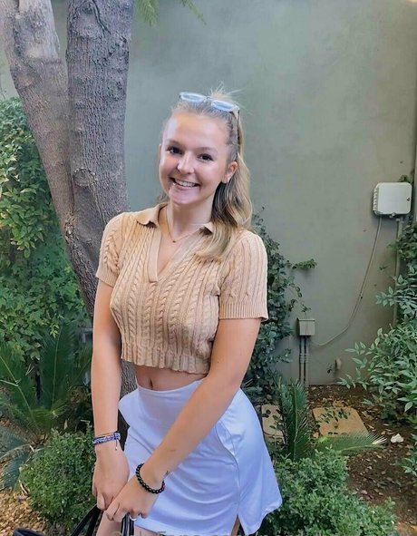 nerdyhayley69 エロティックなモデル 写真