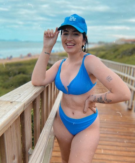 Bella Sant ASMR 素敵なポルノスター 画像