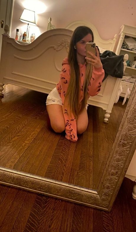 成熟したラテン系オンリーファンズ ポルノ 画像