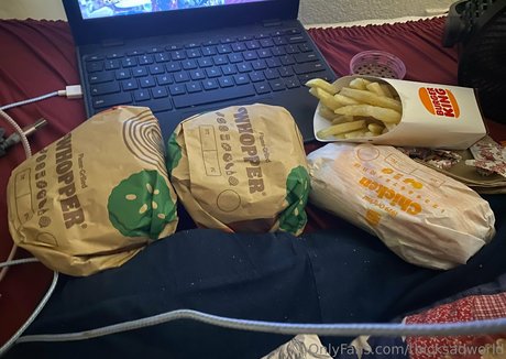 赤毛の痩せたオンリーファンズ セクシーxxx 写真