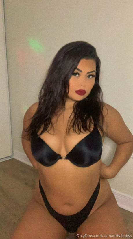 フィットネスアナルオンリーファンズ ヌード 画像