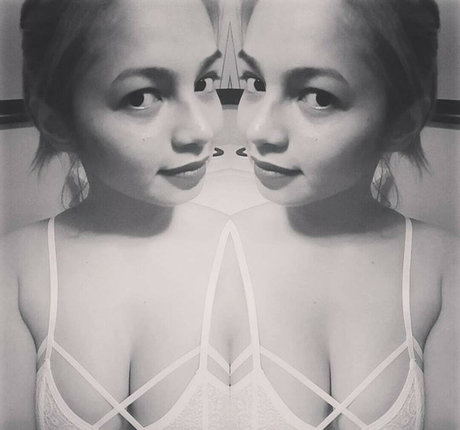 Sheila Snow ポルノスター セクシー 写真