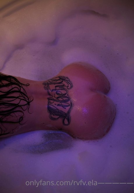 毛深いアジア人オンリーファンズ セクシーヌード 写真