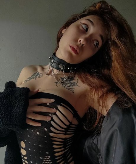 トランス熟女オンリーファンズ 無料 アーカイブ