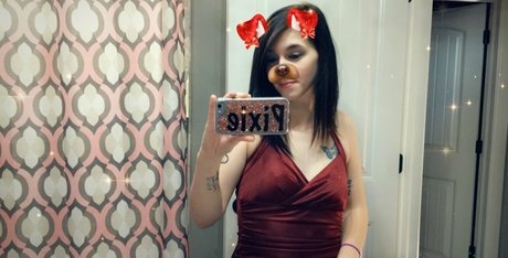 金髪のホットな妻オンリーファンズ 無料 写真