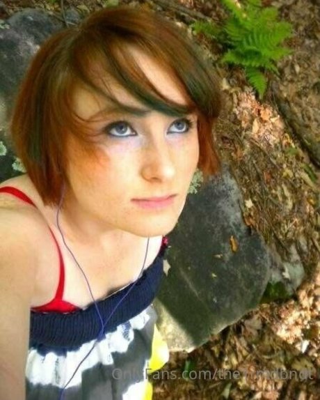 大きなお尻のオンリーファンズ アートポルノ 写真