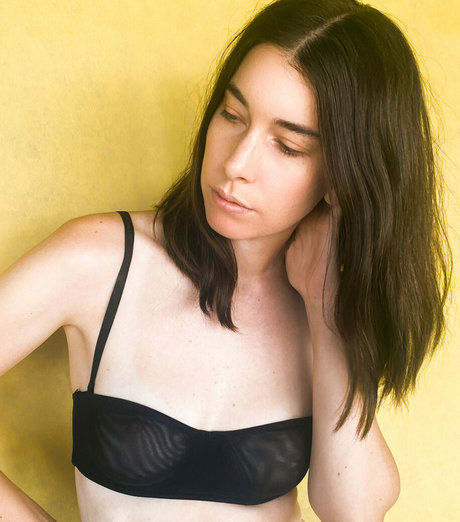 Haim Sisters スター 裸 画像