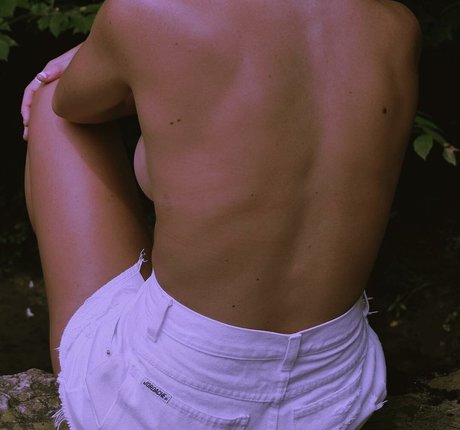 ダウンオンリーファン えろた 画像