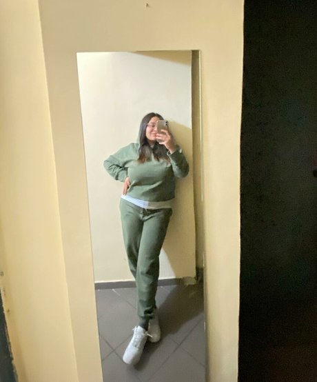 Letizia Scrivani モデル 写真