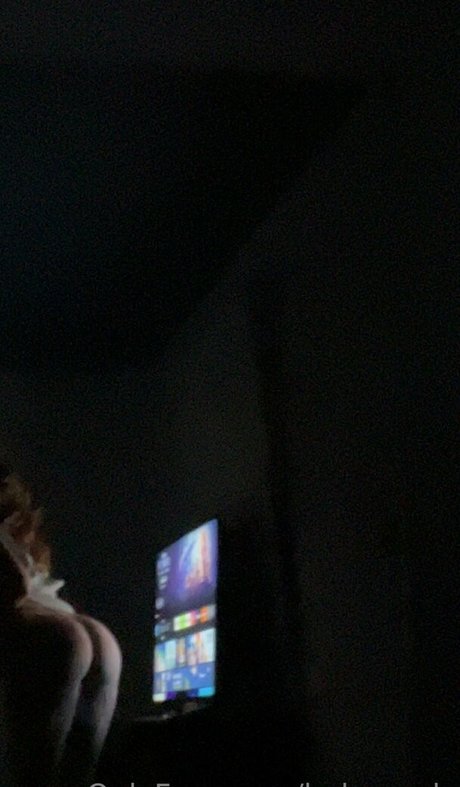 Baby red_ ホットなスター ギャラリー