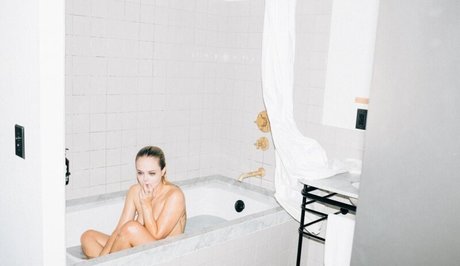 Jordan Bunniie 無料女優 写真