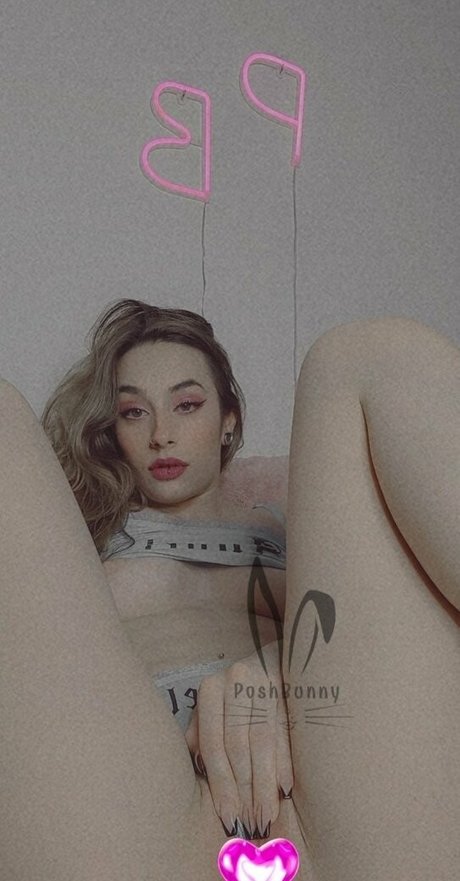 poshbunnyofficial free かわいいモデル 写真