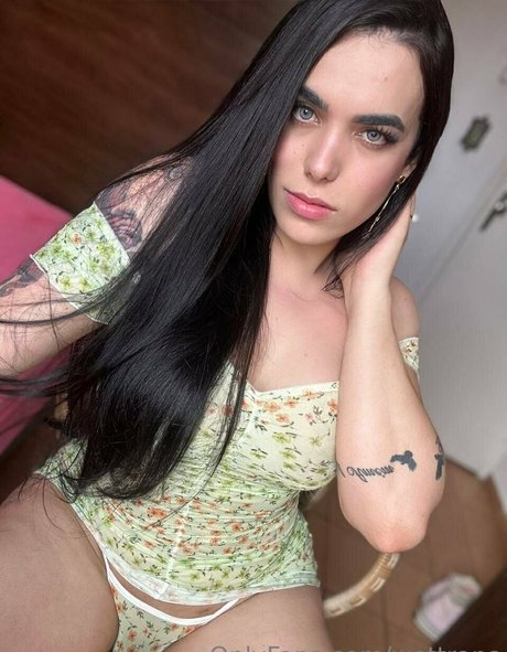 軍事オンリーファンズ 美しいヌード 画像