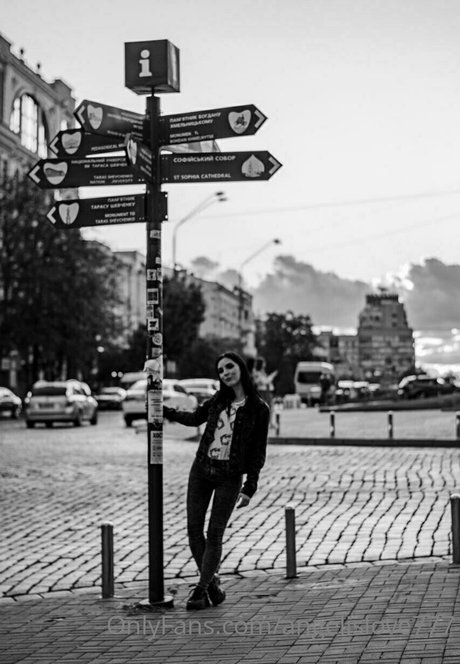 angelina crystal 写真集