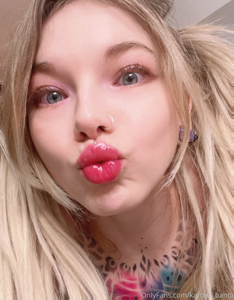 太った足のオンリーファンズ アートxxx 写真