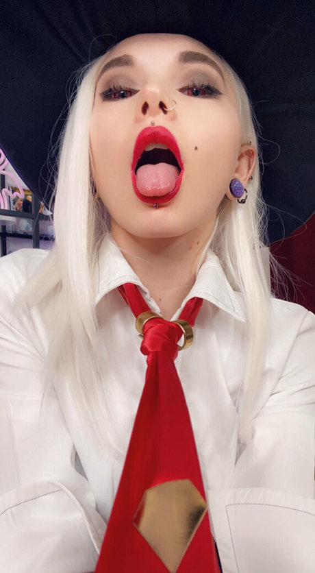 金髪オナニーオンリーファンズ アート裸 画像