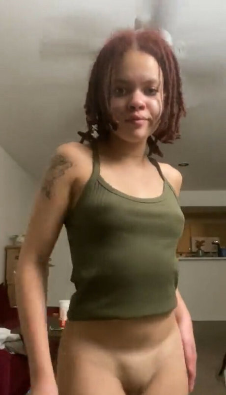 黒人ティーンオンリーファンズ 無料セクシー 画像