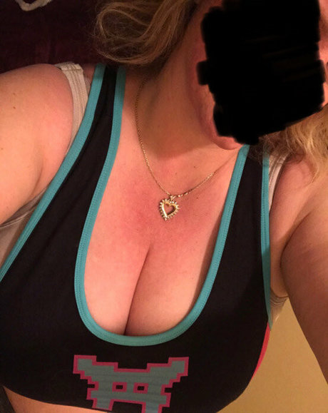 スペードのクイーン オンリーファンズ HD 写真