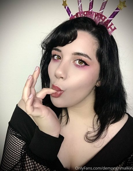 フィリピン人オンリーファンズ アートヌード 画像