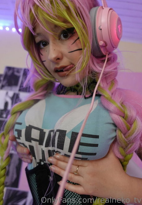 ベビーシッターオンリーファンズ ポルノ 写真