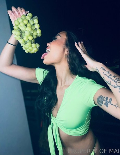 Queen Mai 最高のモデル 写真