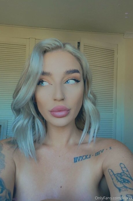 luna lillyyyy セックススター 写真