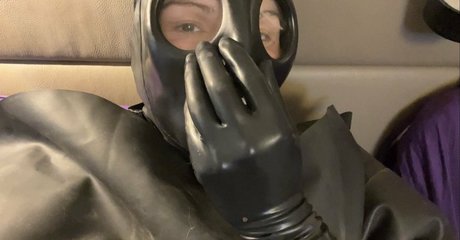 heavyrubberette free ポルノスター パーフェクト 写真