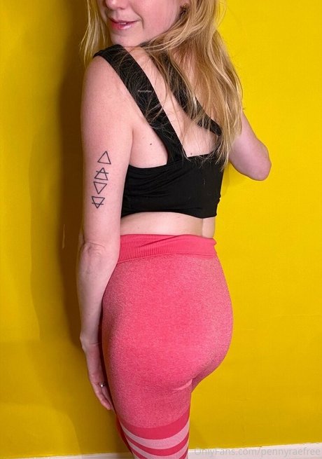 軍事オンリーファンズ ホットヌード 写真