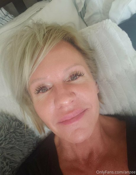 anzee 独占スター 画像