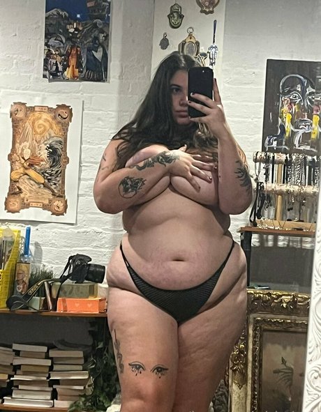 ビキニプリンセスオンリーファンズ えろた 写真