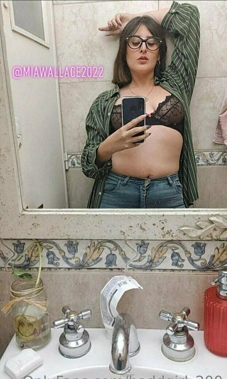 baddgirl 200 ポルノスター ヌード 画像