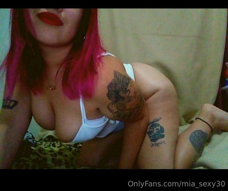 mia sexy30 最高のモデル 写真