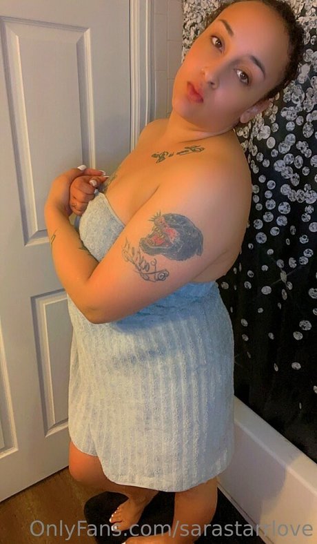 セクシーなブルネットのオンリーファンズ えろた 画像