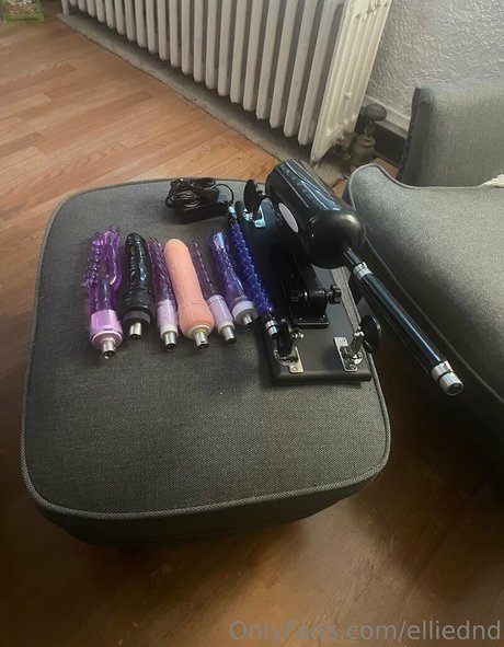 EllieDND アートモデル 写真