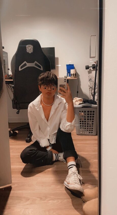 eddxe ポルノモデル 画像