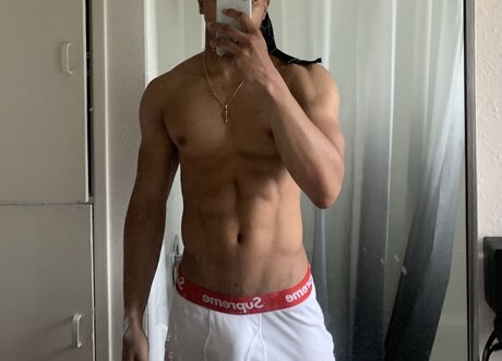 LGBTオンリーファン えろ 画像